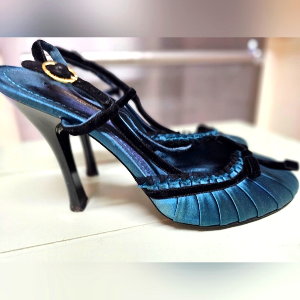 Louis Vuitton heels size 41